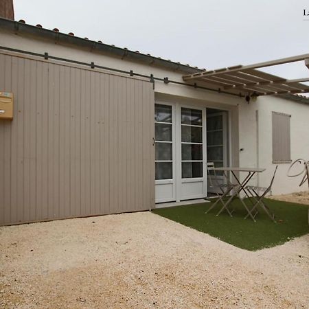 サン・ピエール・ドレロン House On The Island Of Oleron Near The Cotiniereヴィラ エクステリア 写真