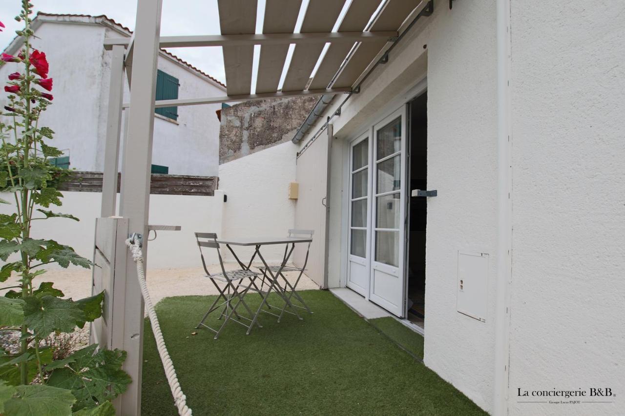 サン・ピエール・ドレロン House On The Island Of Oleron Near The Cotiniereヴィラ エクステリア 写真